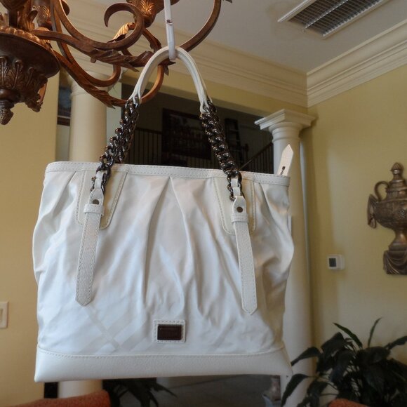 New Burberry White Nylon/Leather Tonal Nova Plaid Large Shoulder Bag - Picture 1 of 16